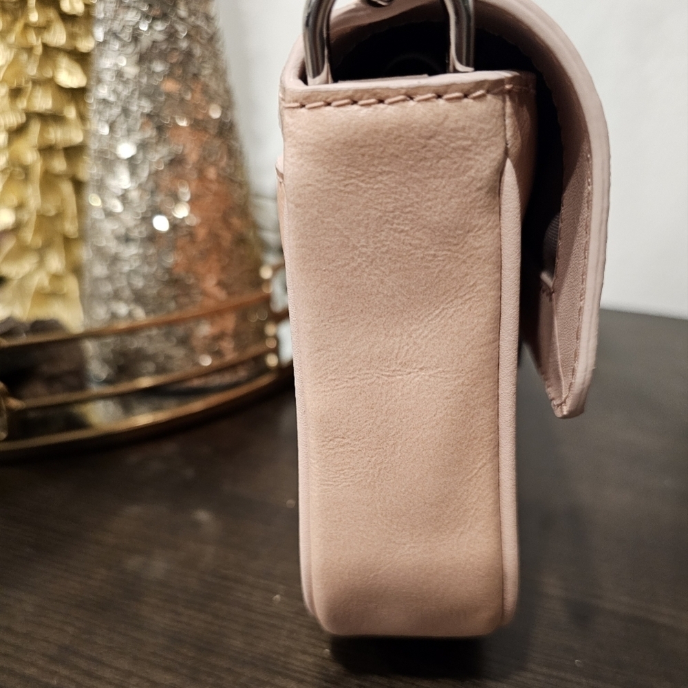 Marc Jacobs The leather shoulder Bag. - Picture 6 of 12